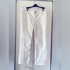 a.n.a. Ladies white jean capris size 12